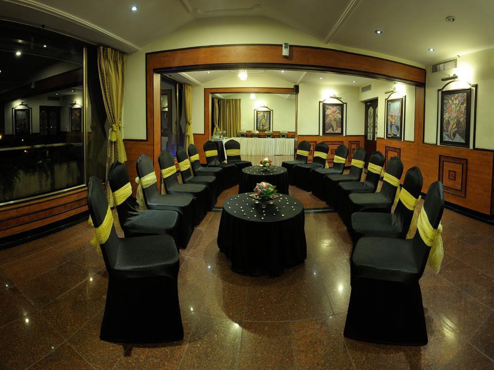 Cag Pride Hotel Коимбаторе Екстериор снимка